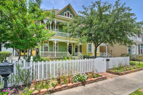 Historic Galveston Home with Separate Apartment